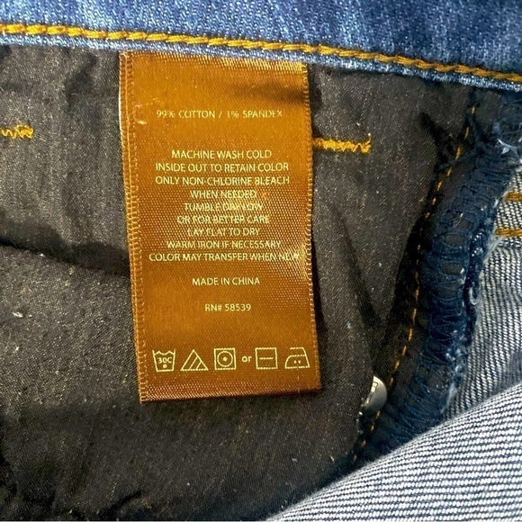 Kut From The Kloth Jeans Women’s Size 6 Distressed High-Rise Baby Bootcut - Picture 6 of 16